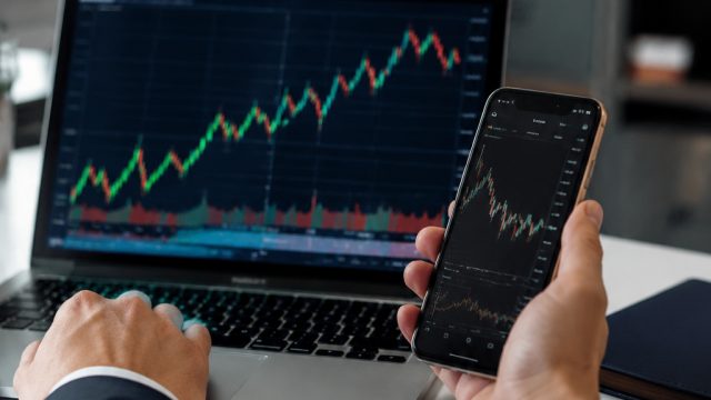Unveiling Current Financial Trends: What You Need to Know